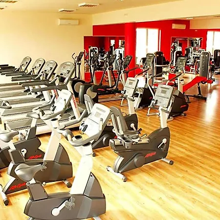 Fusgym מלון